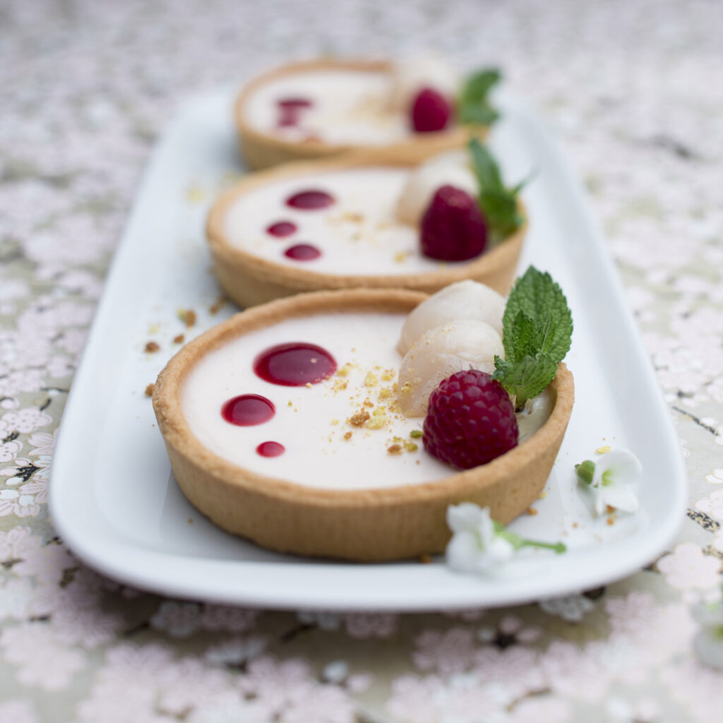 Tartelletes litchi framboise - Photographie culinaire Strasbourg 67 Alsace