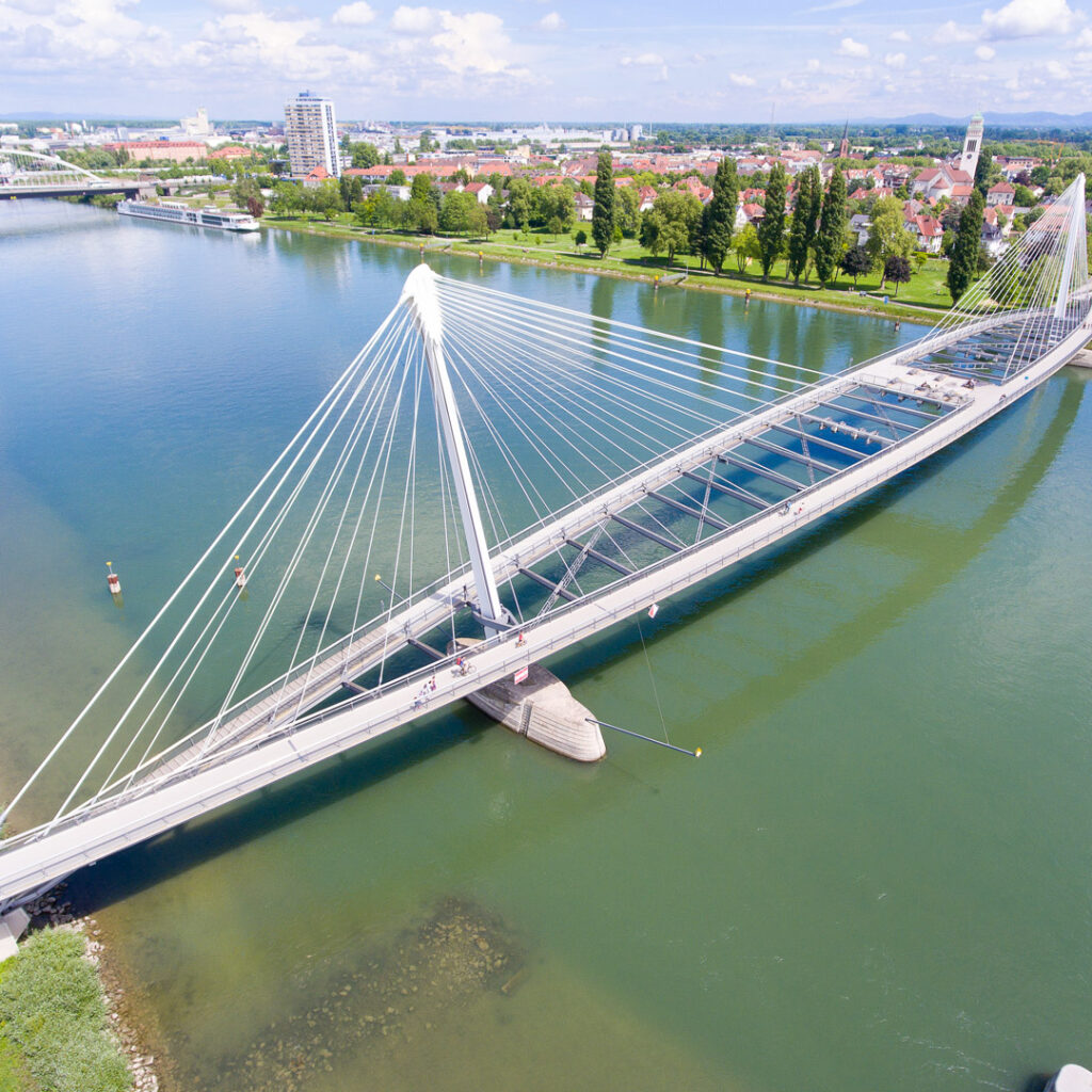 La passerelle Mimram - Prise de vue aérienne par drone - Photographe Strasbourg 67 Alsace