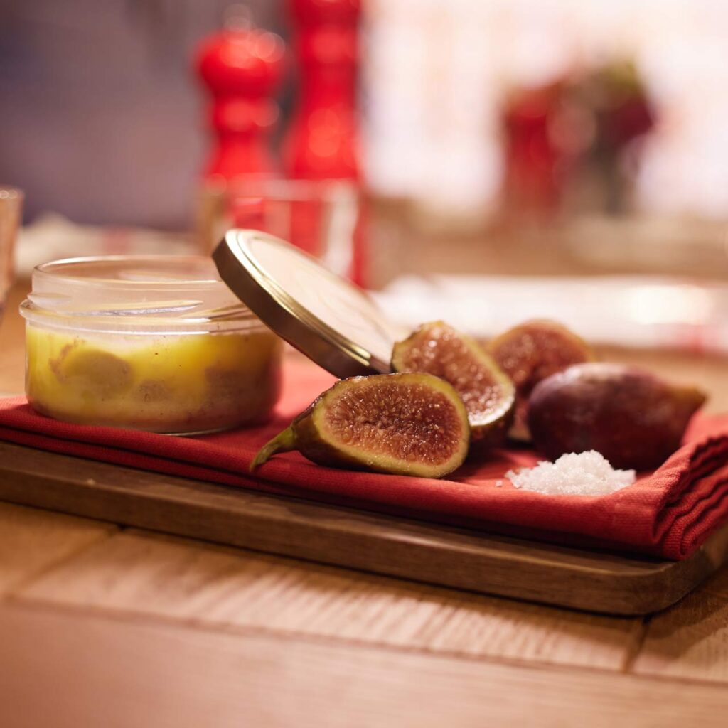 Restaurant à Strasbourg Au Coin des Pucelles - Foie gras au génépi et figues - Photographe culinaire en Alsace