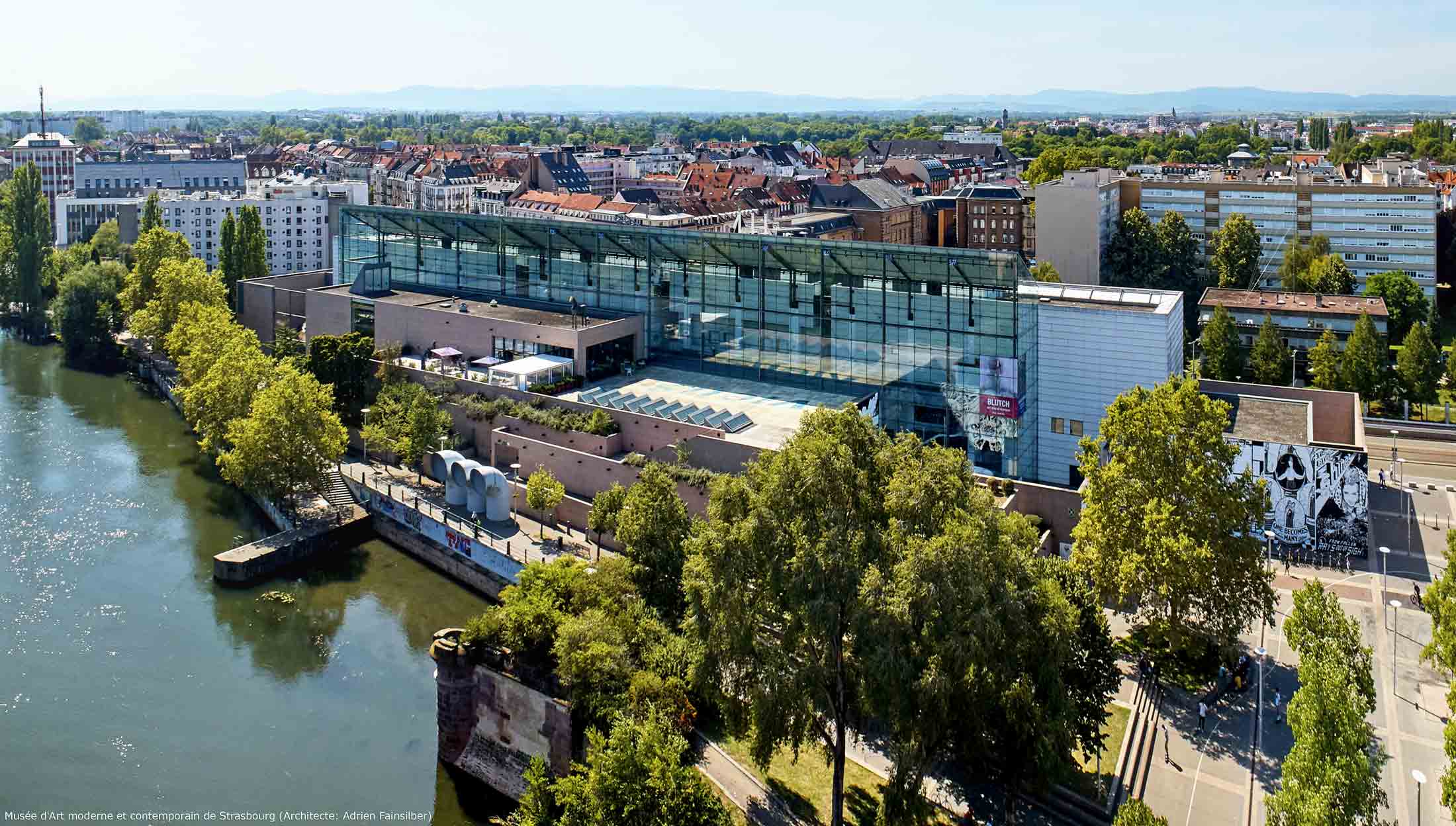 Prise de vue aérienne réalisée par drone du Musée d'Art Moderne et Contemporain de Strasbourg