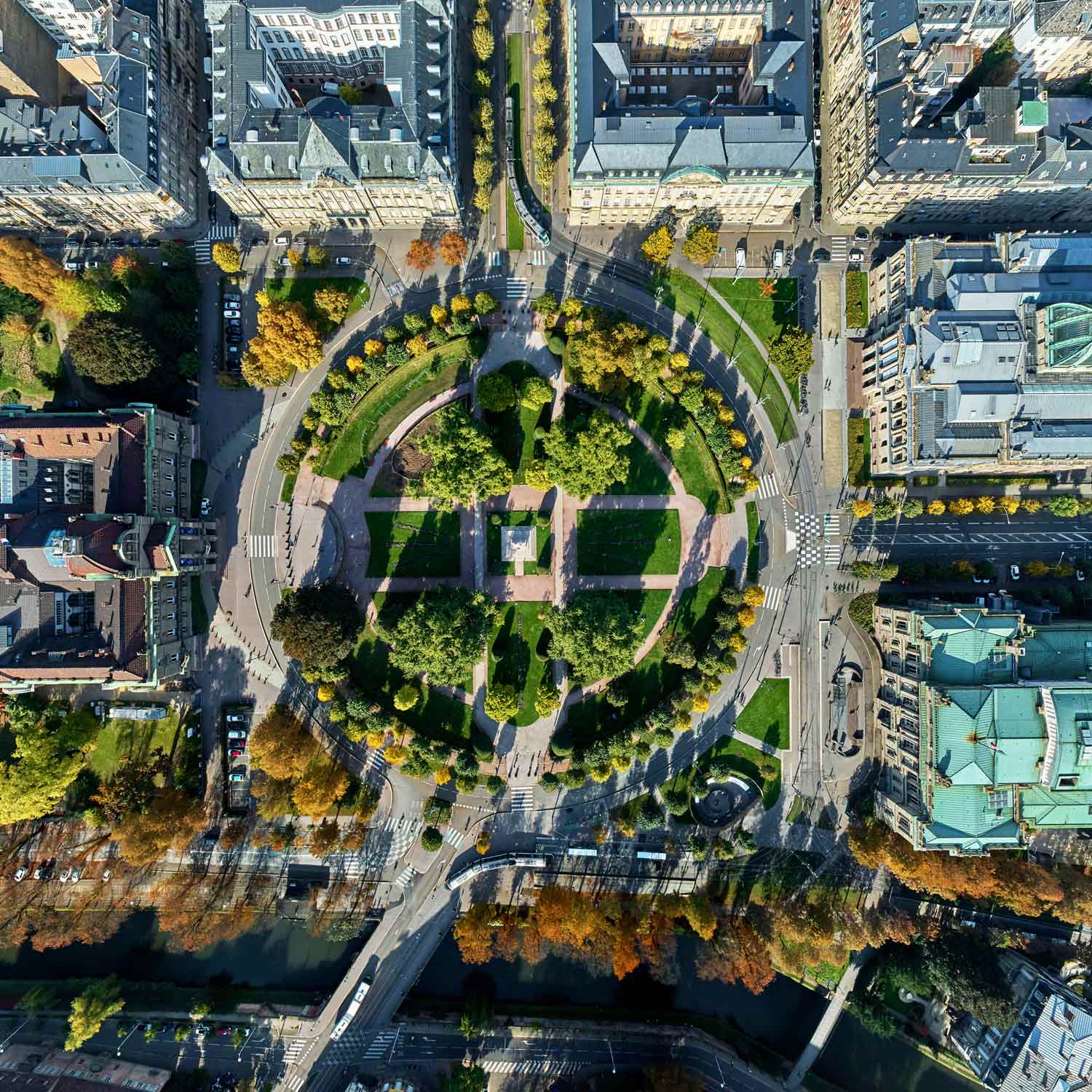Prise de vue réalisée par drone de la Place de la République de Strasbourg